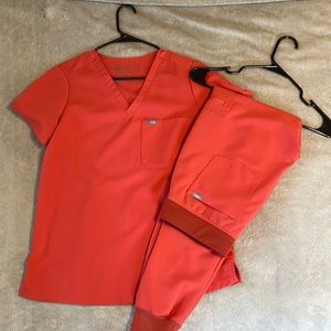 FIGS CLAY Scrubs S/ST